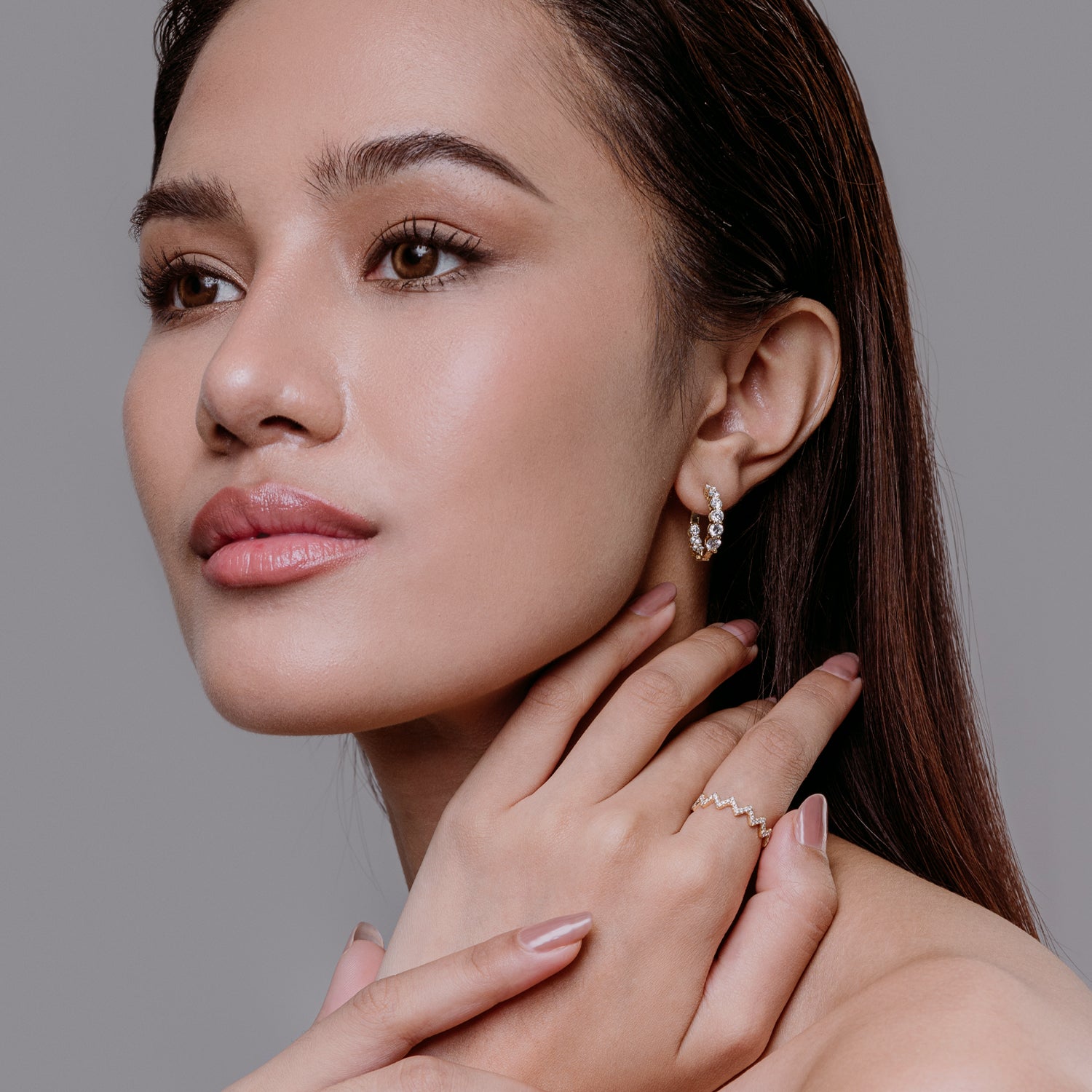 Unique zigzag gold ring by Gold Haven for contemporary fashion