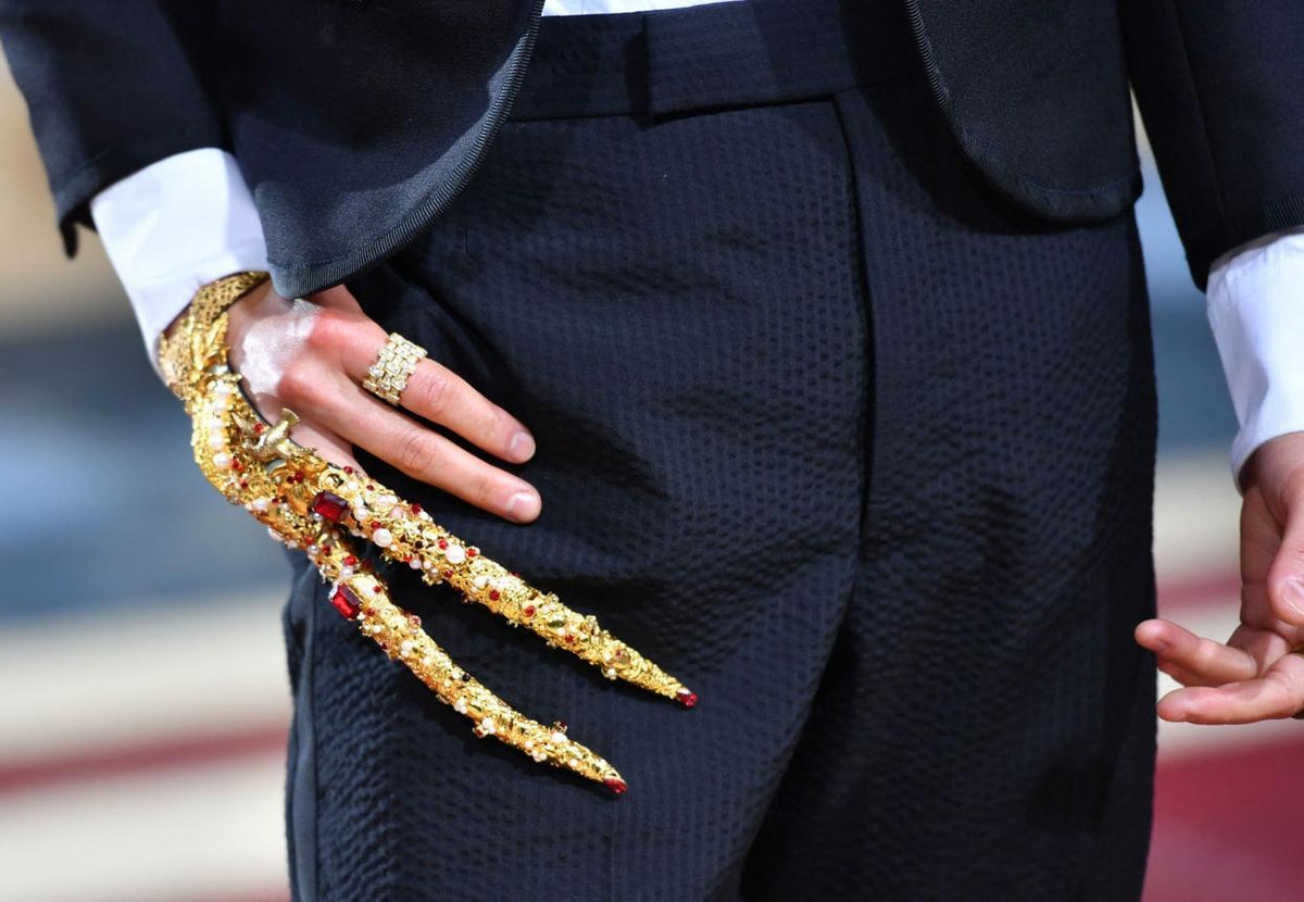 When jewelry becomes the headline