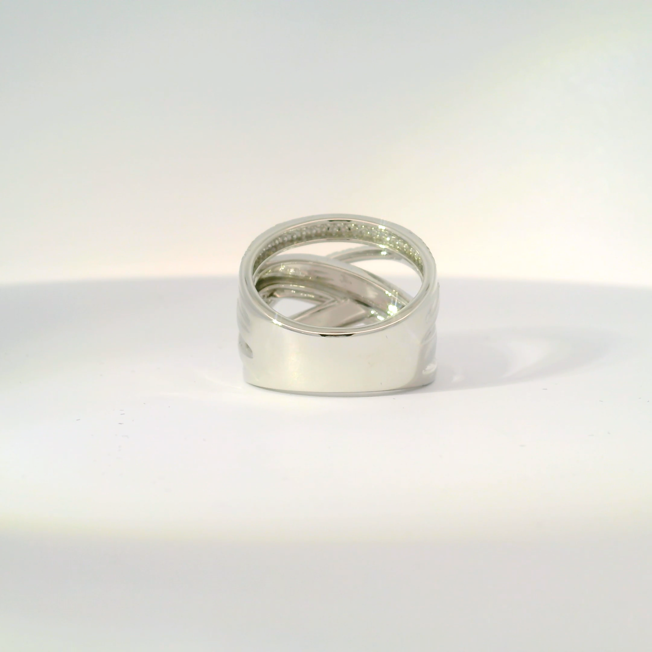 KARP Diamond Rivière Ring – 18K White Gold with 0.88 Carats of Diamonds