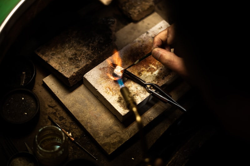 Manufacturers & Artisans